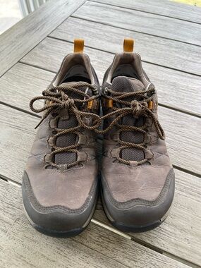 Teva Men's Arrowood Riva Brown Leather Waterproof Hiking Shoes Size 9